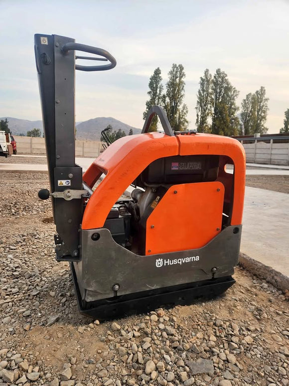 PLACA COMPACTADORA REVERSIBLE HUSQVARNA LG504 AÑO 2024